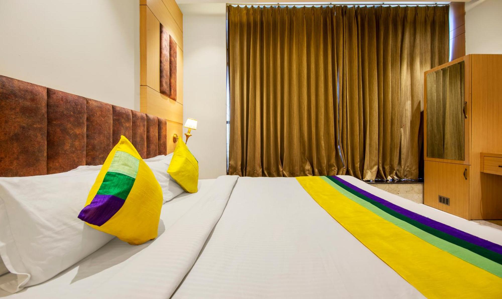 Itsy Hotels Sehdev Residency, Near Golden Temple Амритсар Экстерьер фото